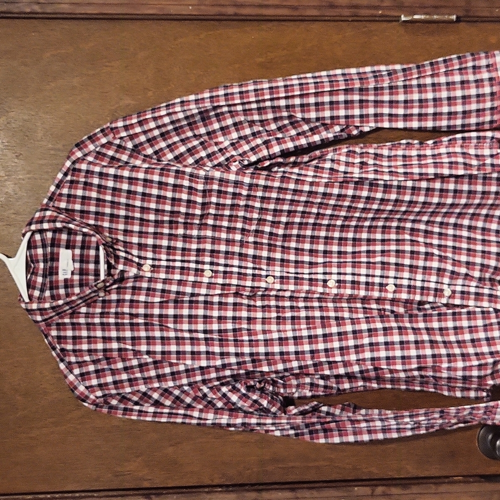 Gap shirt for men, red black and white